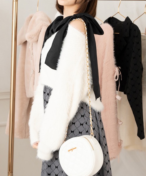 apres jour（アプレジュール）の「【7周年限定アイテム】ショートシャギーニット【カラバリ9色展開】【ZOZOTOWN限定アイテム】（ニット/セーター・レディース・イエロー/オレンジ/ラベンダー/ミント/レッド/ホワイト/ブラック/ベビーピンク/ライトブルー・フリー/X-LARGE）」の14枚目の写真