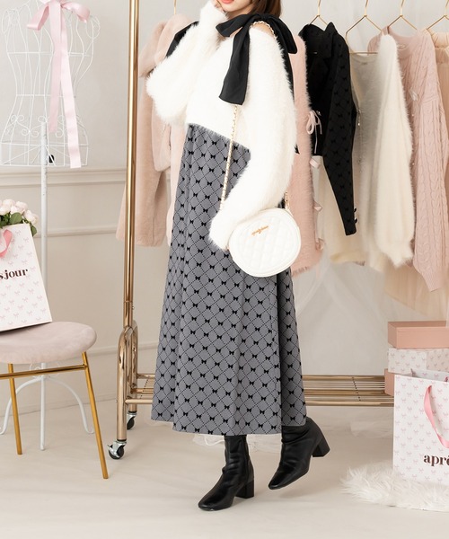 apres jour（アプレジュール）の「【7周年限定アイテム】ショートシャギーニット【カラバリ9色展開】【ZOZOTOWN限定アイテム】（ニット/セーター・レディース・イエロー/オレンジ/ラベンダー/ミント/レッド/ホワイト/ブラック/ベビーピンク/ライトブルー・フリー/X-LARGE）」の16枚目の写真