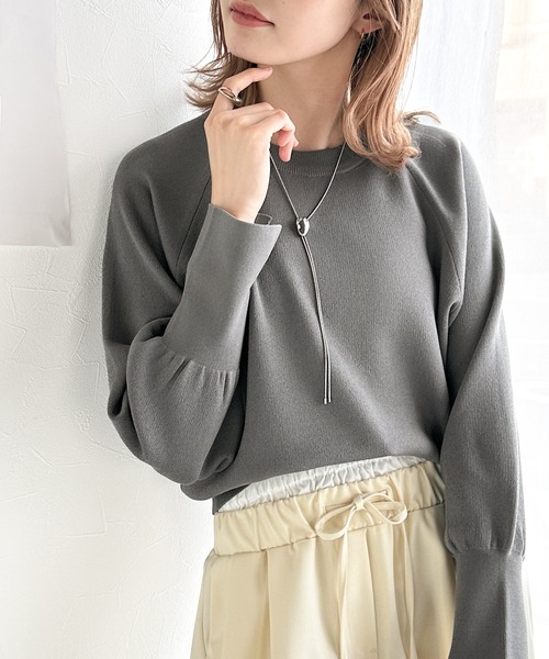 classicalelf（クラシカルエルフ）の「大人上質ベーシック。袖パフ ラグランコンパクト スウェットライクニット（長袖）（ニット/セーター・レディース・アイボリー/ブラック/グレイッシュベージュ/チャコール/パープル・MEDIUM/LARGE/X-LARGE/SMALL）」の22枚目の写真
