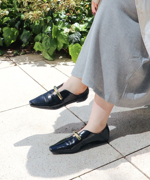 EVOL（イーボル）の「【軽量・柔らかい】ゴールドモチーフスクエアパンプス IY5601（パンプス・レディース・シルバー/ブラック/ホワイト/ブラウン/シルバーグレー/ワインレッド/ベージュ/ブラウン系その他・25.0cm/24.5cm/24.0cm/23.5cm/23.0cm/22.5cm/22.0cm）」の10枚目の写真