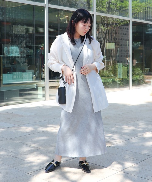 EVOL（イーボル）の「【軽量・柔らかい】ゴールドモチーフスクエアパンプス IY5601（パンプス・レディース・シルバー/ブラック/ホワイト/ブラウン/シルバーグレー/ワインレッド/ベージュ/ブラウン系その他・25.0cm/24.5cm/24.0cm/23.5cm/23.0cm/22.5cm/22.0cm）」の14枚目の写真