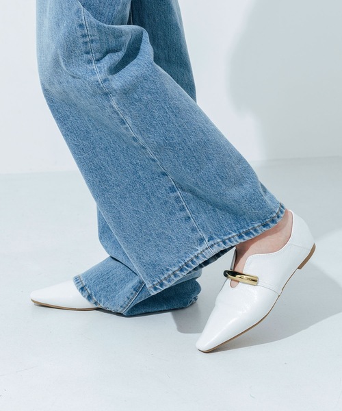 EVOL（イーボル）の「【軽量・柔らかい】ゴールドモチーフスクエアパンプス IY5601（パンプス・レディース・シルバー/ブラック/ホワイト/ブラウン/シルバーグレー/ワインレッド/ベージュ/ブラウン系その他・25.0cm/24.5cm/24.0cm/23.5cm/23.0cm/22.5cm/22.0cm）」の21枚目の写真