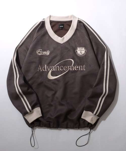 SITRY（シトリー）の「Fake Suede Game Sweat shirt/オーバーサイズ ブロークコア ゲームシャツ ユニフォーム フェイクスエード トレーナー スウェット（スウェット・メンズ・チャコール/グレイッシュブルー/アイボリー/グレー系その他/ネイビー/ホワイト系その他・L/M）」の5枚目の写真