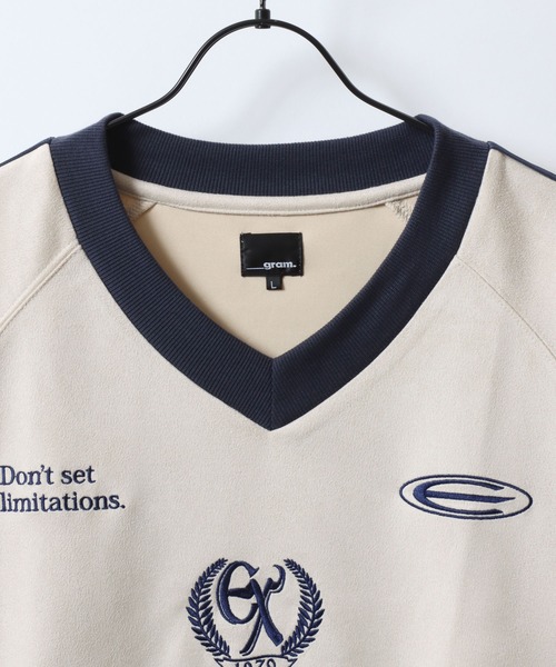 SITRY（シトリー）の「Fake Suede Game Sweat shirt/オーバーサイズ ブロークコア ゲームシャツ ユニフォーム フェイクスエード トレーナー スウェット（スウェット・メンズ・チャコール/グレイッシュブルー/アイボリー/グレー系その他/ネイビー/ホワイト系その他・L/M）」の8枚目の写真