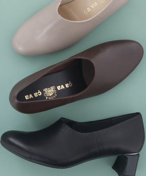cava cava（サヴァサヴァ）の「晴雨兼用│ソフトレザーシューティ　7305429（パンプス・レディース・ブラック/グレイッシュベージュ/ダークブラウン・22.5cm/23cm/23.5cm/24cm/24.5cm）」の22枚目の写真