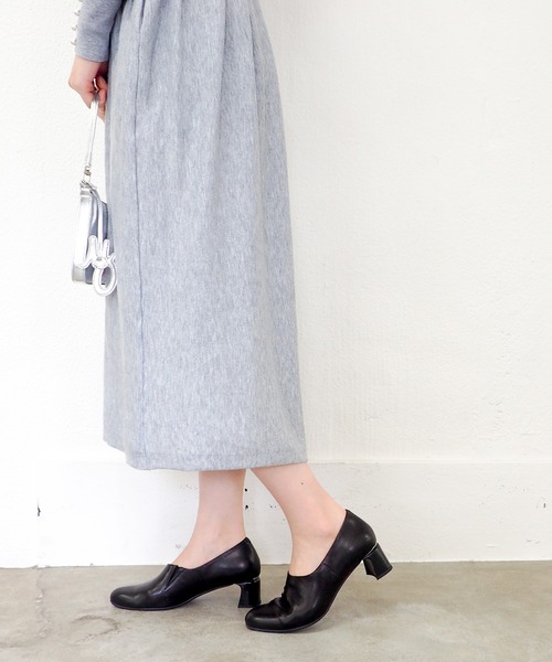 cava cava（サヴァサヴァ）の「晴雨兼用│ソフトレザーシューティ　7305429（パンプス・レディース・ブラック/グレイッシュベージュ/ダークブラウン・22.5cm/23cm/23.5cm/24cm/24.5cm）」の18枚目の写真