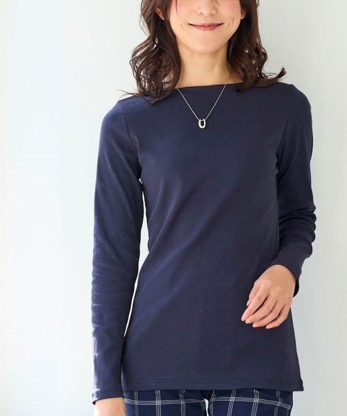 SMILE LAND(スマイルランド)の「<大きいサイズ>UVカット綿100%フライス素材ボートネックTシャツ(Tシャツ/カットソー・レディース・グレイッシュベージュ/ブラック/オフホワイト/ライム/チャコールグレー/ブラウン/ネイビー・4L/3L/LL/L/5L)」の7枚目の写真