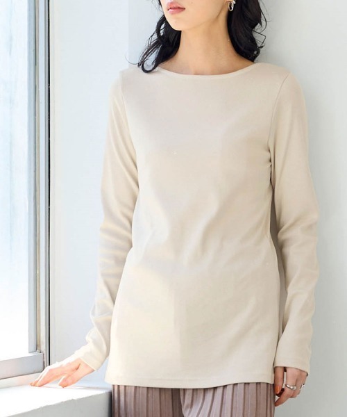 SMILE LAND(スマイルランド)の「<大きいサイズ>UVカット綿100%フライス素材ボートネックTシャツ(Tシャツ/カットソー・レディース・グレイッシュベージュ/ブラック/オフホワイト/ライム/チャコールグレー/ブラウン/ネイビー・4L/3L/LL/L/5L)」の5枚目の写真