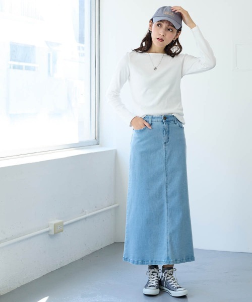 SMILE LAND(スマイルランド)の「<大きいサイズ>UVカット綿100%フライス素材ボートネックTシャツ(Tシャツ/カットソー・レディース・グレイッシュベージュ/ブラック/オフホワイト/ライム/チャコールグレー/ブラウン/ネイビー・4L/3L/LL/L/5L)」の16枚目の写真