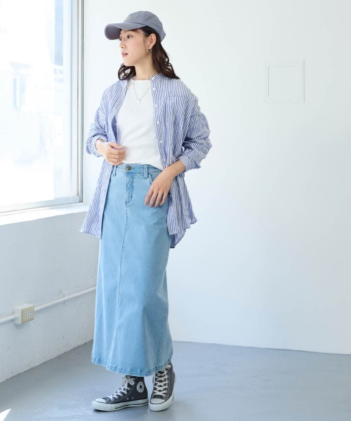 SMILE LAND(スマイルランド)の「<大きいサイズ>UVカット綿100%フライス素材ボートネックTシャツ(Tシャツ/カットソー・レディース・グレイッシュベージュ/ブラック/オフホワイト/ライム/チャコールグレー/ブラウン/ネイビー・4L/3L/LL/L/5L)」の11枚目の写真