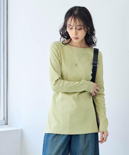 SMILE LAND(スマイルランド)の「<大きいサイズ>UVカット綿100%フライス素材ボートネックTシャツ(Tシャツ/カットソー・レディース・グレイッシュベージュ/ブラック/オフホワイト/ライム/チャコールグレー/ブラウン/ネイビー・4L/3L/LL/L/5L)」の21枚目の写真