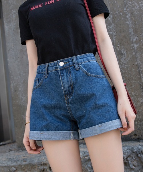 paravion(パラビオン)の「デニムショートパンツ(デニムパンツ・レディース・ライトブルー/ブルー・S/M)」の5枚目の写真