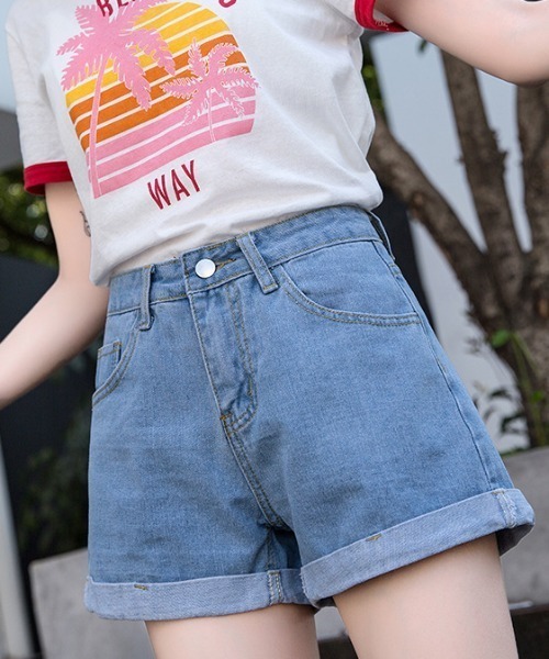 paravion(パラビオン)の「デニムショートパンツ(デニムパンツ・レディース・ライトブルー/ブルー・S/M)」の9枚目の写真