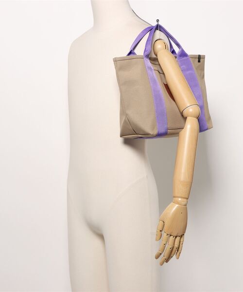 SABLE CLUTCH(セーブルクラッチ)の「LEATHER TAG CANVAS TOTE (M) - 富士金梅(帆布/キャンバストートバッグ)(トートバッグ・レディース・パープル/ゴールド/ダークブラウン・ONE SIZE)」の7枚目の写真