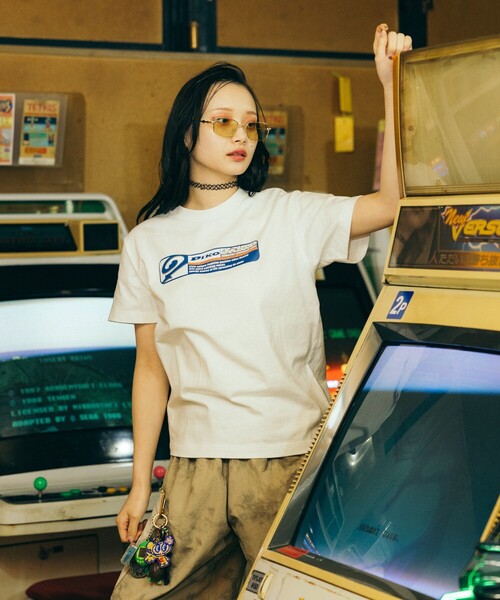 Piko(ピコ)の「PIKO × FREAK'S STORE/ピコ 別注 スクエアロゴプリントTシャツ(Tシャツ/カットソー・レディース・ホワイト/チャコール/レッド・フリ-)」の15枚目の写真