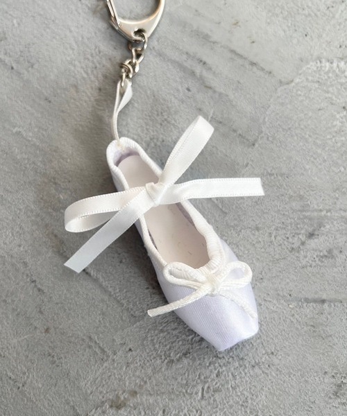 Me%（ミィパーセント）の「バレエシューズキーチャーム　291984（キーホルダー・レディース・ブルー系その他/オフホワイト/ブラック・FREE）」の5枚目の写真