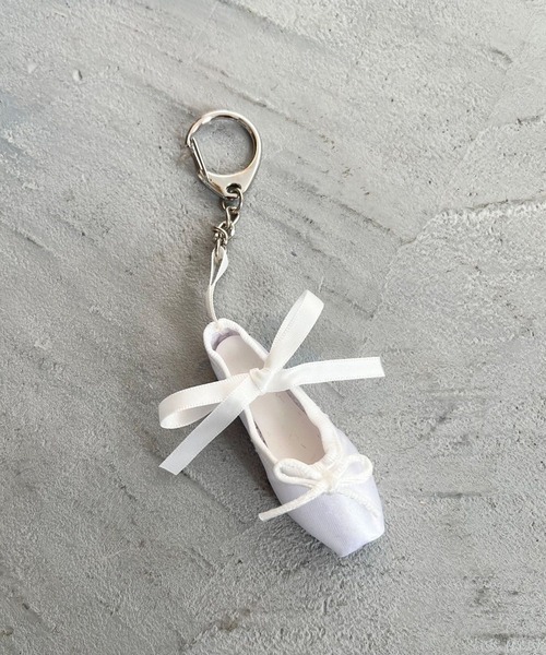 Me%（ミィパーセント）の「バレエシューズキーチャーム　291984（キーホルダー・レディース・ブルー系その他/オフホワイト/ブラック・FREE）」の6枚目の写真