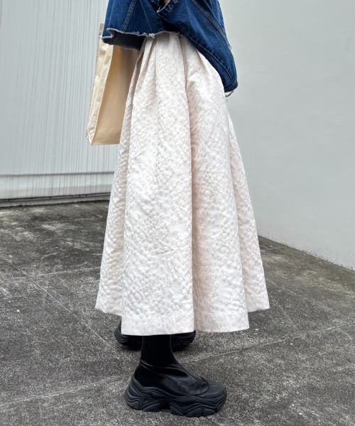 HONEY MI HONEY（ハニーミーハニー）の「taffeta jacquard long skirt（スカート・レディース・オフホワイト/ピンク/ブラック・FREE）」の16枚目の写真