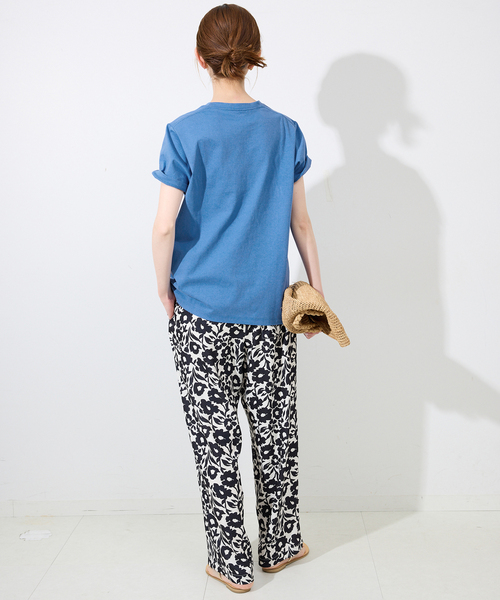 SLOBE IENA(スローブイエナ)の「ROAD TRIP ロゴプリントTEE(Tシャツ/カットソー・レディース・ブルー/アイボリー/ブラウン・FREE)」の8枚目の写真