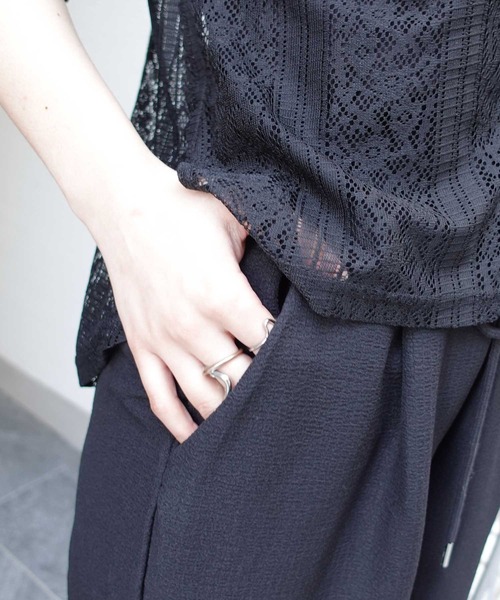 CORNERS(コーナーズ)の「イージーパンツ(スラックス・レディース・ブラック/グレイッシュベージュ/マスタード/テラコッタ・M)」の7枚目の写真