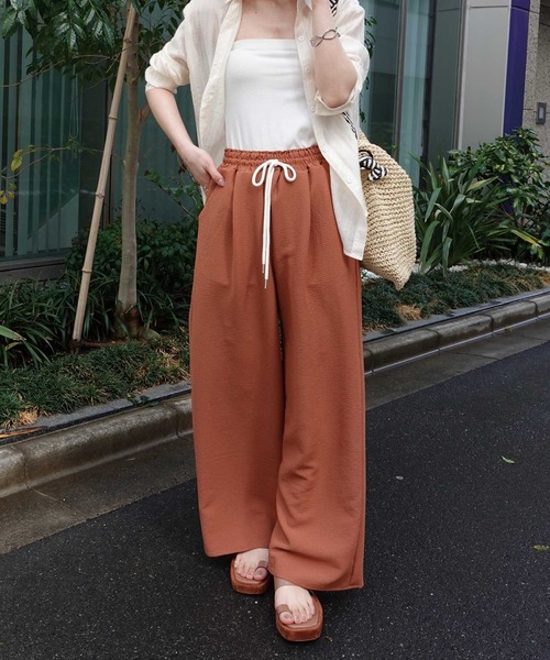 CORNERS(コーナーズ)の「イージーパンツ(スラックス・レディース・ブラック/グレイッシュベージュ/マスタード/テラコッタ・M)」の17枚目の写真