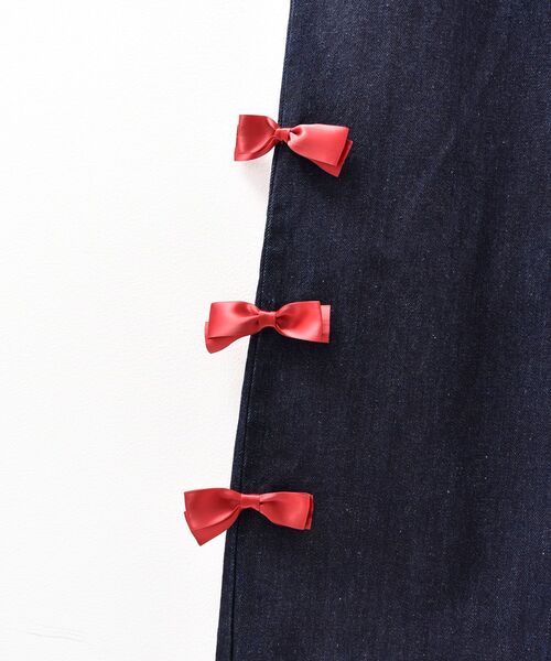 MAJESTIC LEGON(マジェスティックレゴン)の「ハローキティ サイドリボンデニム(デニムパンツ・レディース・ネイビー・SMALL/MEDIUM/LARGE)」の7枚目の写真