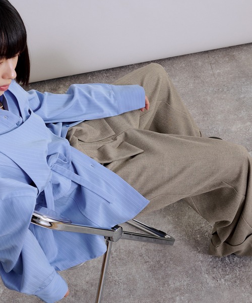 MUHET(ミュエータ)の「rolled up wide slacks pants / ロールアップワイドスラックスパンツ(スラックス・レディース・ブラック/ベージュ・SMALL/LARGE/MEDIUM)」の21枚目の写真