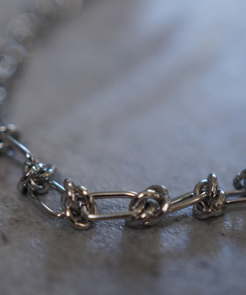 SPINNS（スピンズ）の「ノットチェーンネックレス/シルバーアクセ（ネックレス・メンズ・シルバー・ONESIZE）」の5枚目の写真