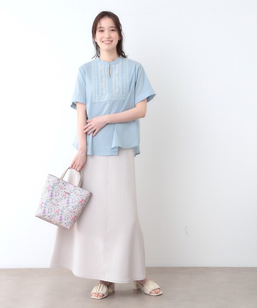 LAURA ASHLEY(ローラアシュレイ)の「エルストンガーデン柄 トートバッグ(トートバッグ・レディース・ピンク系その他/ブルー系その他2/ホワイト系その他・00)」の8枚目の写真