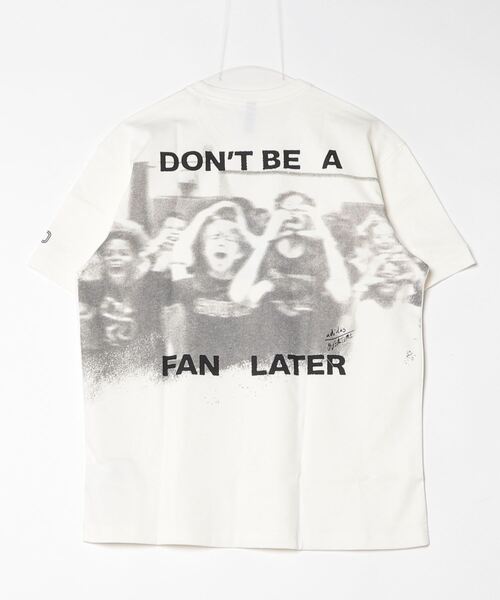 adidas（アディダス）の「【別注】アディダス adidas M バックグラフィック Tシャツ AP 限定コラボ（Tシャツ/カットソー・メンズ・オフホワイト/オリーブ・LL/3L/S/M/L）」の3枚目の写真