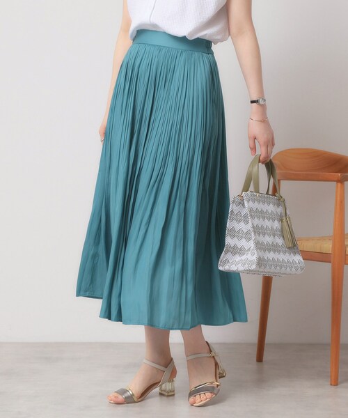 ITS'DEMO（イッツデモ）の「◆【手洗い可／ウエストゴム】サテンプリーツスカート（スカート・レディース・ベージュ/ピンク系/グリーン/アイボリー・00）」の9枚目の写真