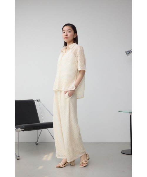 AZUL by moussy（アズールバイマウジー）の「レースワイドパンツ（スラックス・レディース・ブラック/アイボリー・MEDIUM/SMALL）」の5枚目の写真