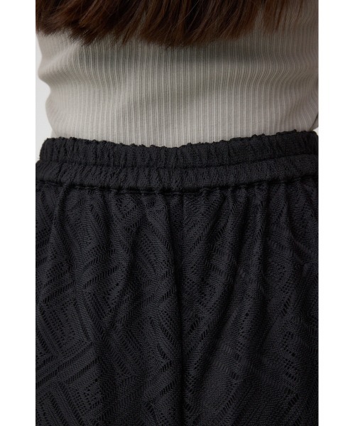 AZUL by moussy（アズールバイマウジー）の「レースワイドパンツ（スラックス・レディース・ブラック/アイボリー・MEDIUM/SMALL）」の20枚目の写真