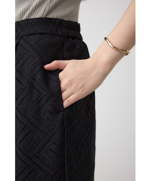 AZUL by moussy（アズールバイマウジー）の「レースワイドパンツ（スラックス・レディース・ブラック/アイボリー・MEDIUM/SMALL）」の21枚目の写真