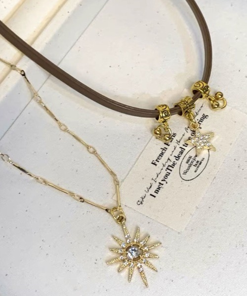 Vipoa（ヴィポア）の「Star＆Sun Double Choker Necklace（ネックレス・レディース・ゴールド・FREE）」の2枚目の写真