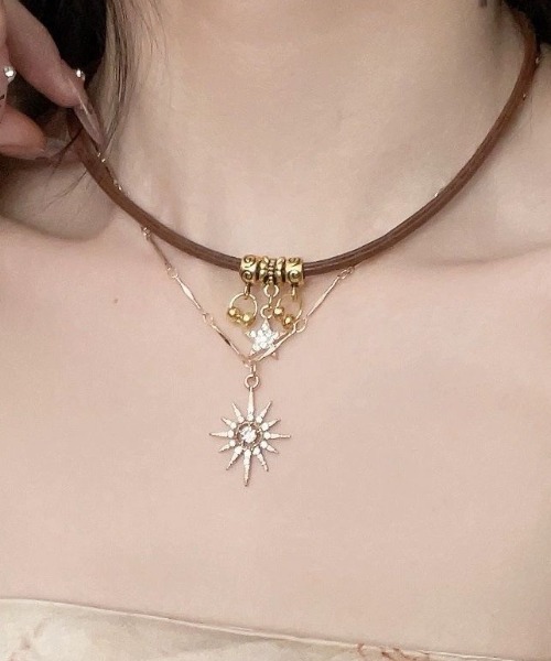 Vipoa（ヴィポア）の「Star＆Sun Double Choker Necklace（ネックレス・レディース・ゴールド・FREE）」の7枚目の写真