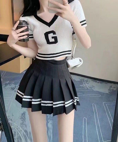 NinaetLina(ニナエリナ)の「プリーツスカート(スカート・レディース・ブラック/ホワイト・M/L)」の8枚目の写真