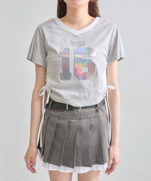 OLIVE des OLIVE（オリーブデオリーブ）の「【着回し◎】サイドレースゲームシャツ（Tシャツ/カットソー・レディース・オフホワイト/サックスブルー/ライトグレー・FREE）」の4枚目の写真