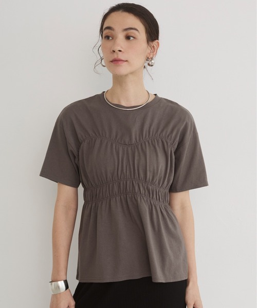 ANGIE(アンジー)の「ビスチェ風 シャーリング Tシャツ / 半袖(Tシャツ/カットソー・レディース・オフホワイト/スミクロ/ブラウン・FREE)」の19枚目の写真