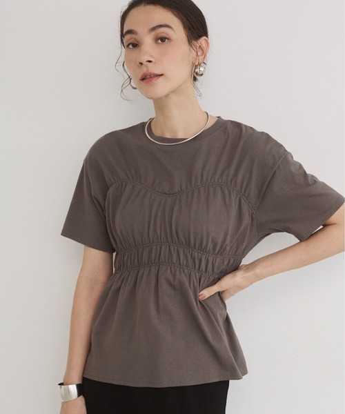 ANGIE(アンジー)の「ビスチェ風 シャーリング Tシャツ / 半袖(Tシャツ/カットソー・レディース・オフホワイト/スミクロ/ブラウン・FREE)」の20枚目の写真
