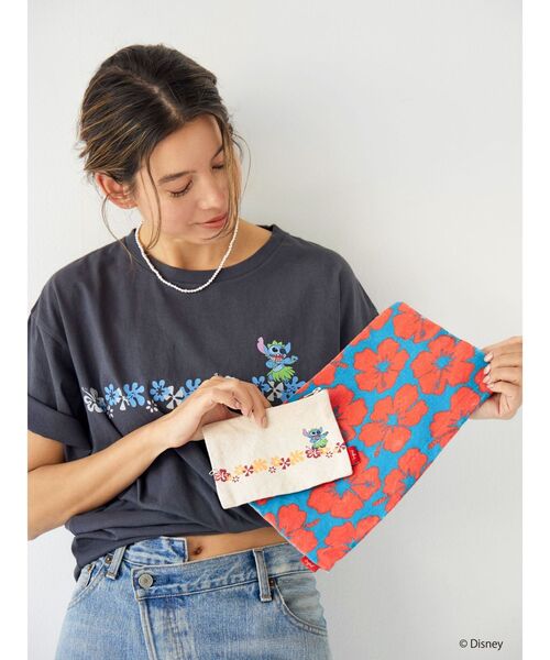 Ungrid（アングリッド）の「スティッチデザインプリントTee（Tシャツ/カットソー・レディース・ベージュ/ブラック/レッド・FREE）」の11枚目の写真