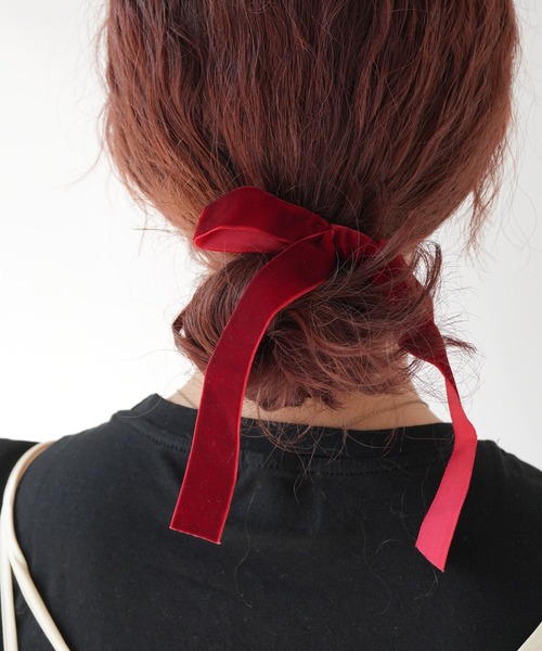 Port(ポート)の「【 Port / ポート 】 シンプル ベロア リボン ヘアゴム ( 2個セット )(ヘアゴム・レディース・ブラック/レッド・FREE)」の2枚目の写真