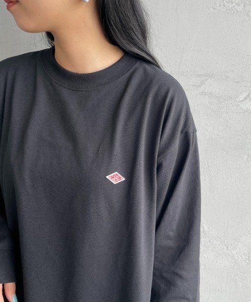 DANTON（ダントン）の「[DANTON/ダントン] ワンポイントロゴ クルーネックロンT（Tシャツ/カットソー・レディース・チャコール/ホワイト/ブラック/レッド/ダークブラウン/ホワイト系その他・S/M/L）」の3枚目の写真