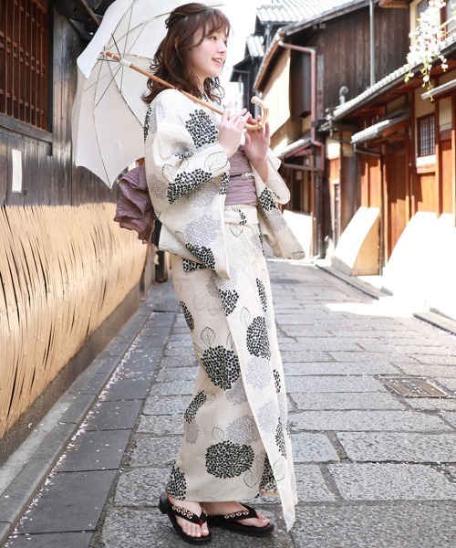浴衣 なでしこ 絞り utatane（ウタタネ）の「有松絞り浴衣3点セット 藍色になでしこ