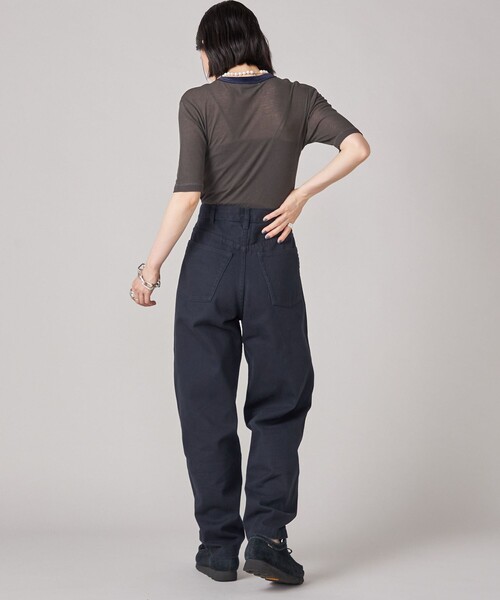 SHIPS(シップス)の「SHIPS NINE CASE:〈洗濯機可能〉バレル レッグ パンツ(その他パンツ・レディース・ナチュラル/ネイビー・36/38)」の12枚目の写真