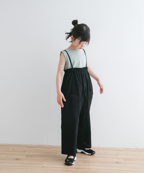 URBAN RESEARCH DOORS(アーバンリサーチドアーズ)の「フリルバギーキャミサロペット(KIDS)(ワンピース・キッズ・ブラック/ブルー・105/120/135)」の7枚目の写真