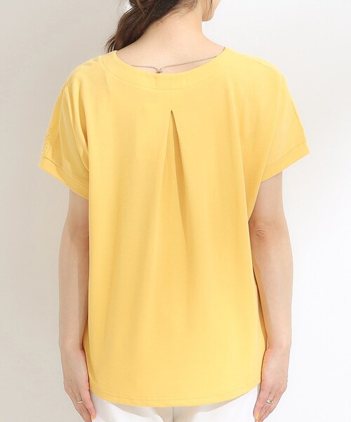 SHOO・LA・RUE(シューラルー)の「【洗える/S-LL】インせず着られる さらっと大人上品 刺繍トップス(Tシャツ/カットソー・レディース・ブラック/オフホワイト/イエロー・01/04/03/02)」の18枚目の写真