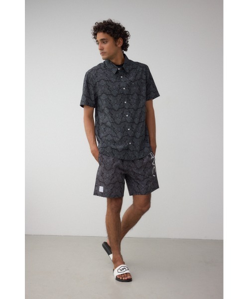AZUL by moussy（アズールバイマウジー）の「RVCA×AZUL シャツ（シャツ/ブラウス・メンズ・ブラック/ブルー・FREE）」の5枚目の写真