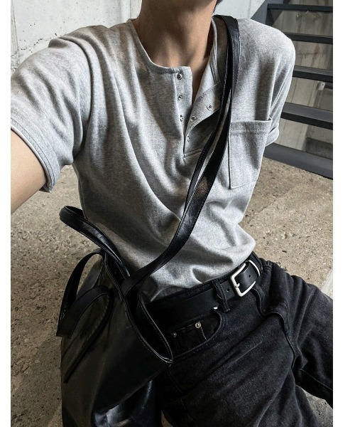 COSYHARU（コシハル）の「[MADE]ヘンリーネック半袖Tシャツ（Tシャツ/カットソー・メンズ・グレー/ネイビー/チャコール・FREE）」の12枚目の写真