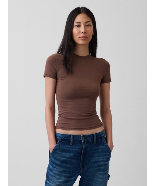 GAP(ギャップ)の「クロースニット ジャージーTシャツ(Tシャツ/カットソー・レディース・ワイン/カーキ/ピンク/ブラウン/ブルー/ダークブラウン/レオパード/ブラウン系その他・XS/S/M/L/XL/XXS)」の2枚目の写真